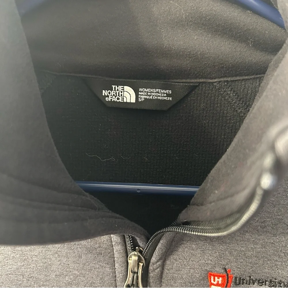 The North Face Women’s Vest For University hospitals Size Sm - Picture 4 of 8